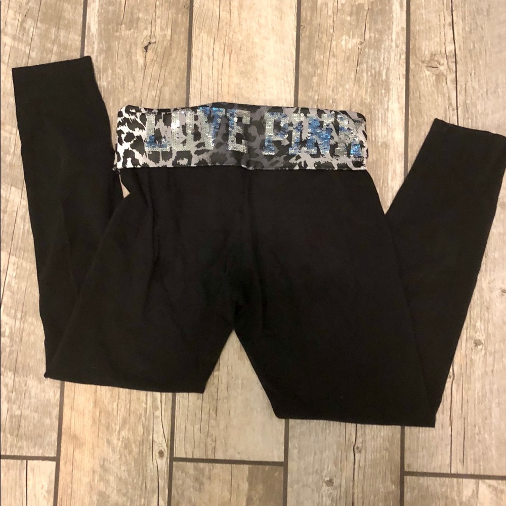 PINK Victoria’s Secret leggings